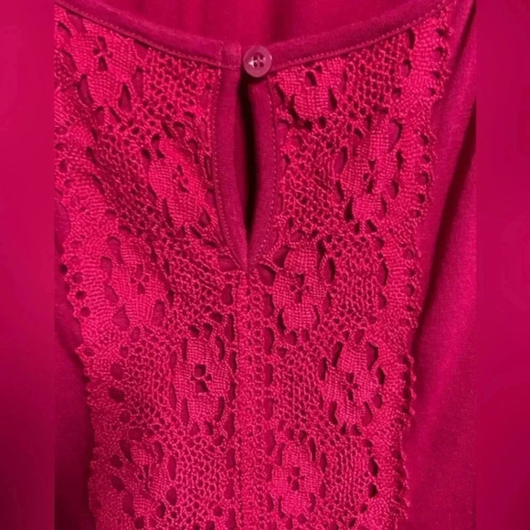 Plus Size 2X Fuchsia‎ Tunic Top Stretch Crochet Floral Accent Keyhole Bohemian - Picture 1 of 9